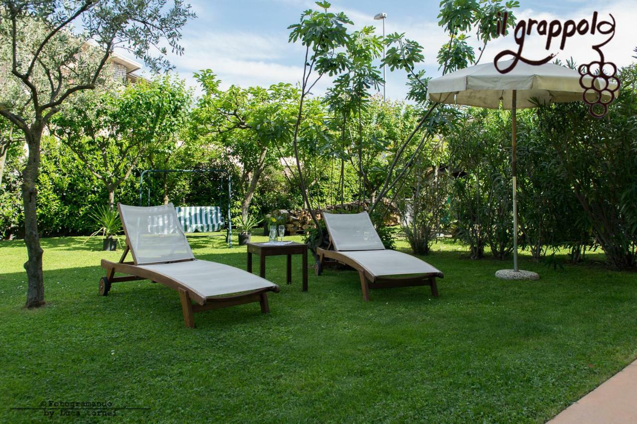B&B Il Grappolo Foresteria Lombarda Sirmione Exteriör bild