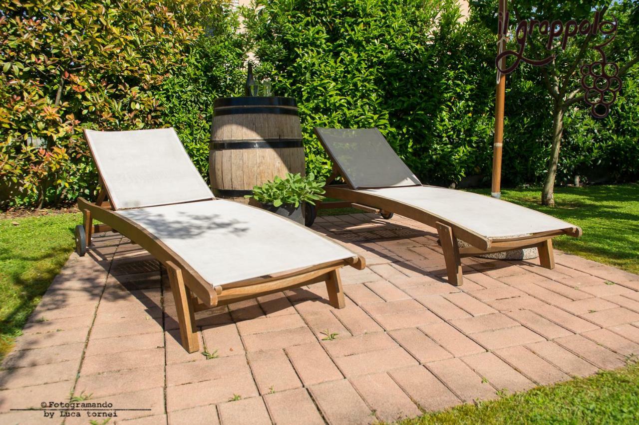B&B Il Grappolo Foresteria Lombarda Sirmione Exteriör bild