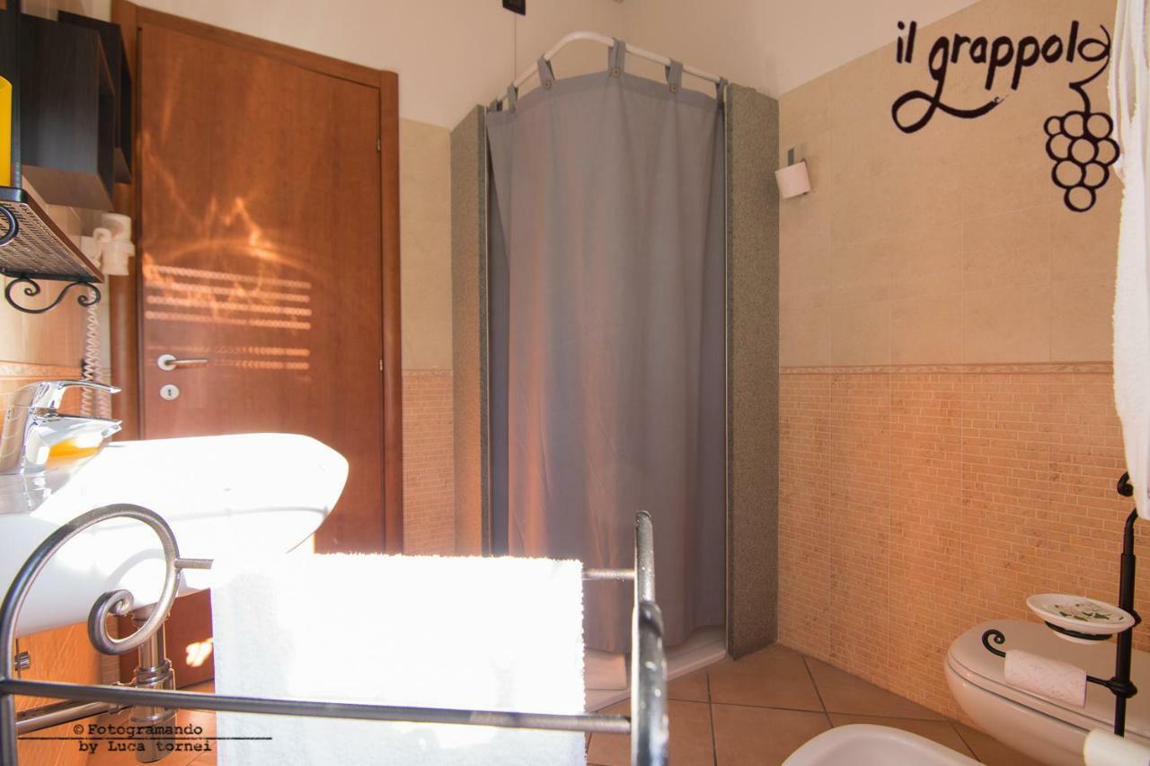 B&B Il Grappolo Foresteria Lombarda Sirmione Exteriör bild