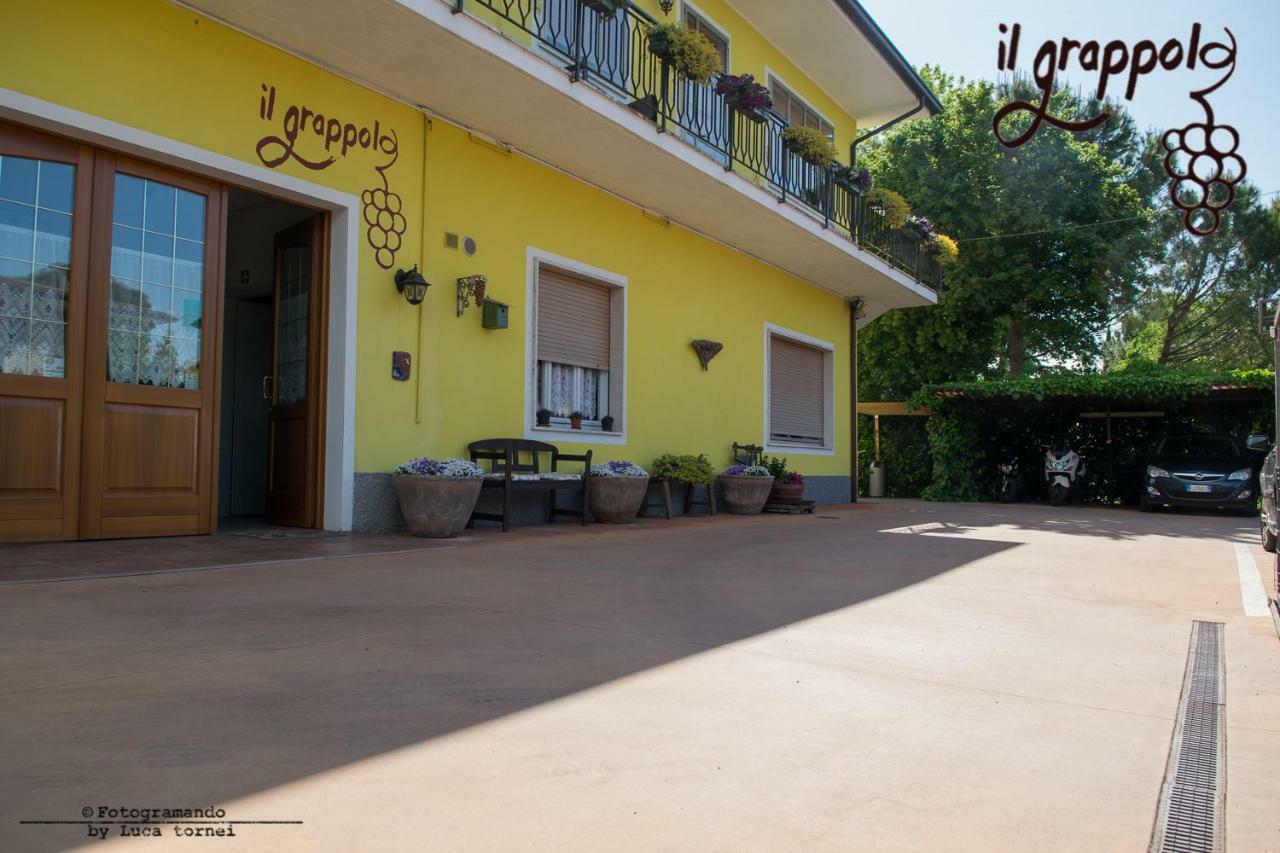 B&B Il Grappolo Foresteria Lombarda Sirmione Exteriör bild