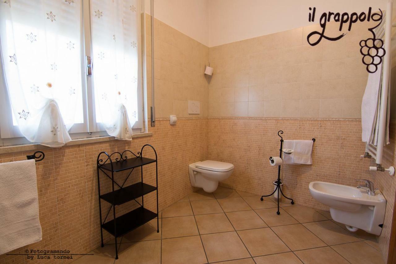 B&B Il Grappolo Foresteria Lombarda Sirmione Exteriör bild