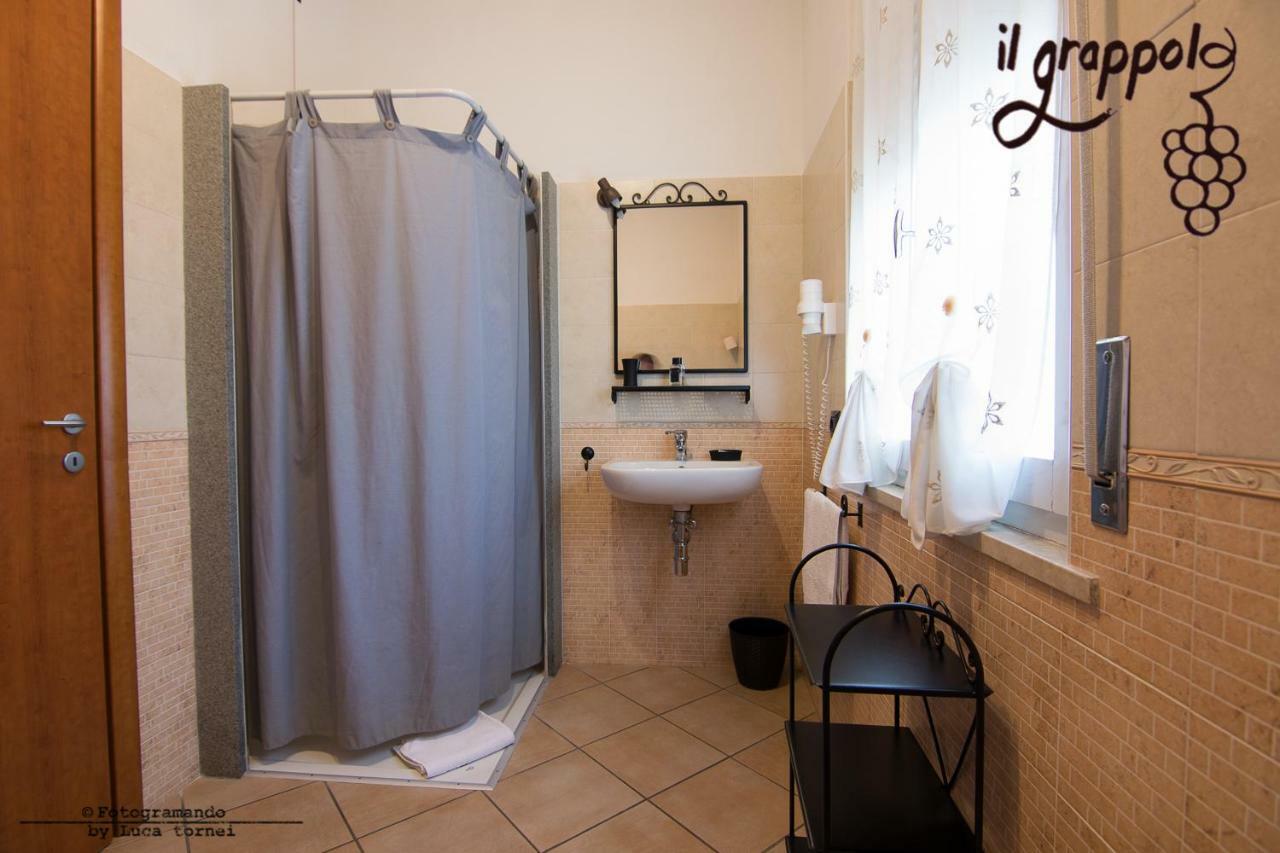 B&B Il Grappolo Foresteria Lombarda Sirmione Exteriör bild