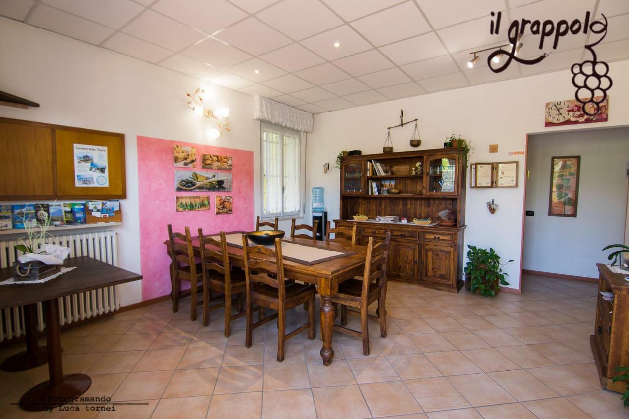 B&B Il Grappolo Foresteria Lombarda Sirmione Exteriör bild