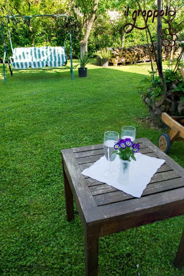 B&B Il Grappolo Foresteria Lombarda Sirmione Exteriör bild